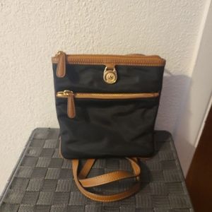 Michael Kors Sling